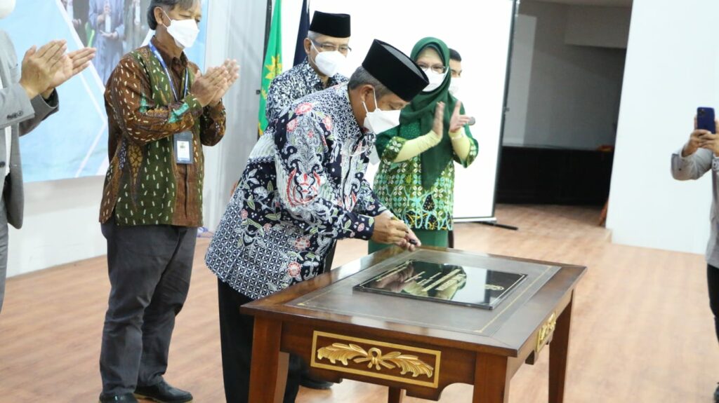Pimpinan Pusat Muhammadiyah Resmikan Unit Pelayanan Kesehatan UMBandung